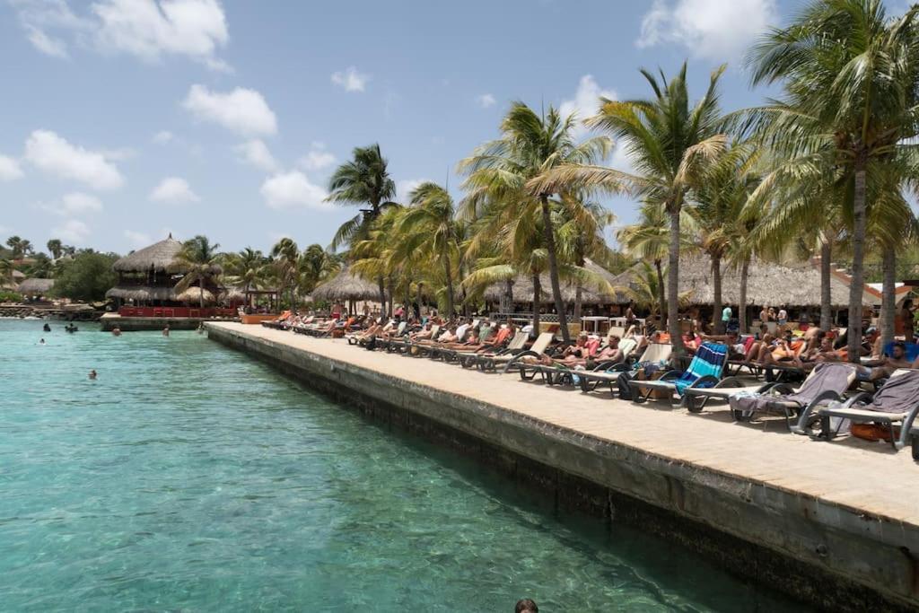 Goudhaen Luxury Private Apartments Jan Thiel Beach Luaran gambar