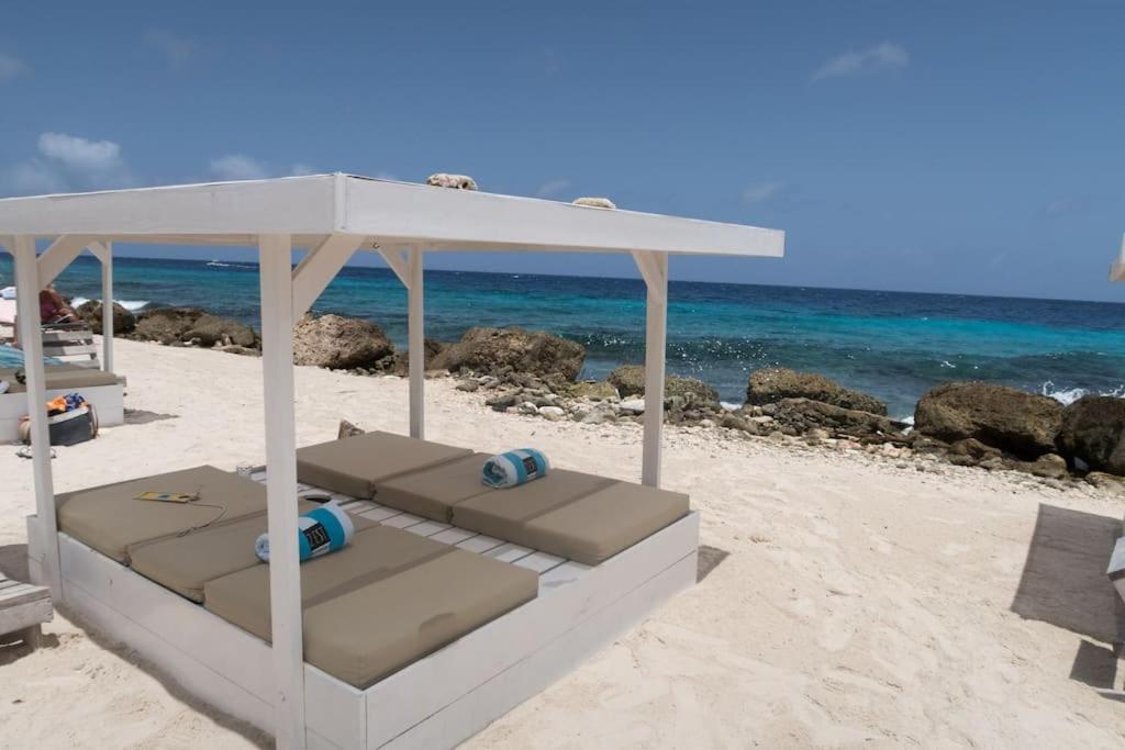 Goudhaen Luxury Private Apartments Jan Thiel Beach Luaran gambar