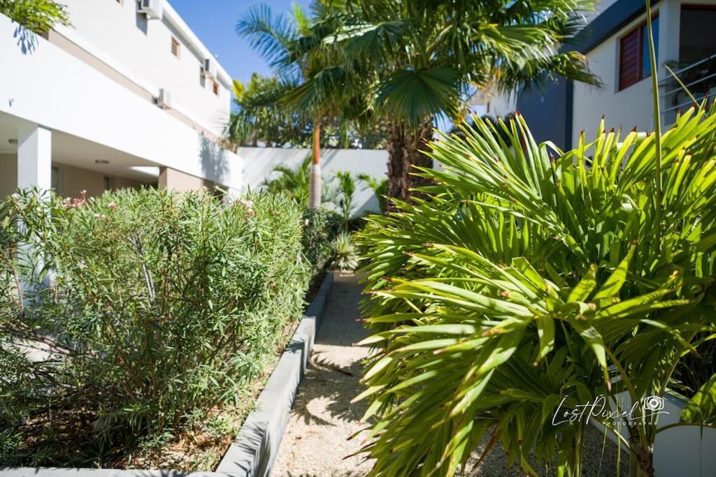 Goudhaen Luxury Private Apartments Jan Thiel Beach Luaran gambar