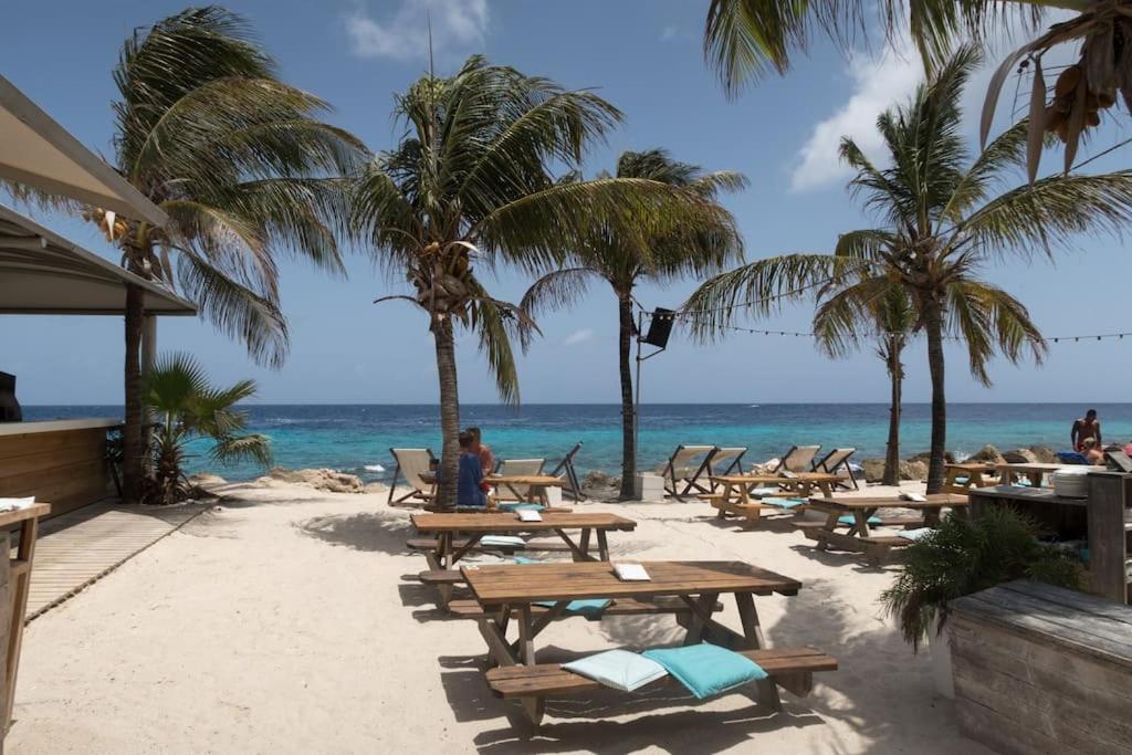 Goudhaen Luxury Private Apartments Jan Thiel Beach Luaran gambar