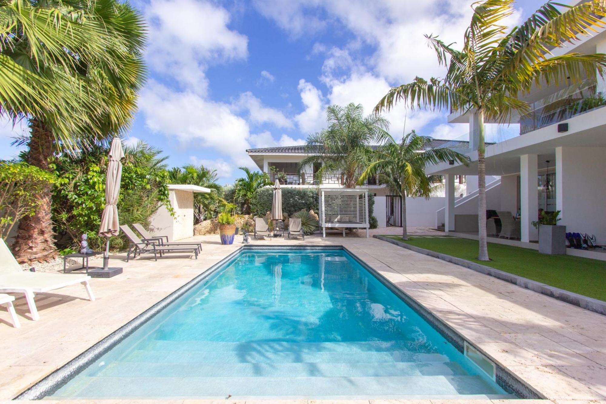 Goudhaen Luxury Private Apartments Jan Thiel Beach Luaran gambar