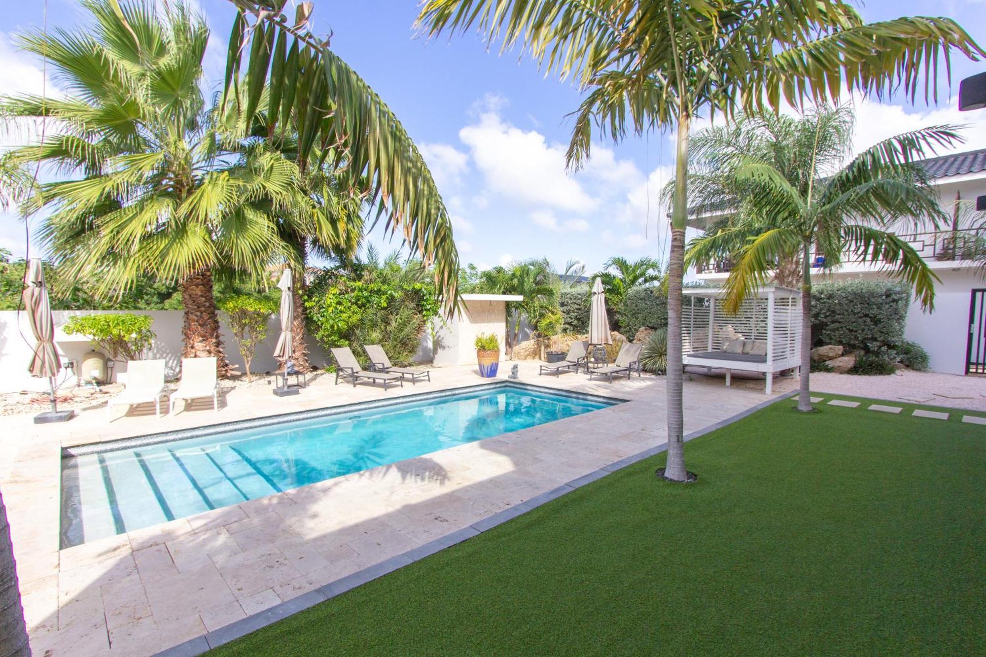 Goudhaen Luxury Private Apartments Jan Thiel Beach Luaran gambar